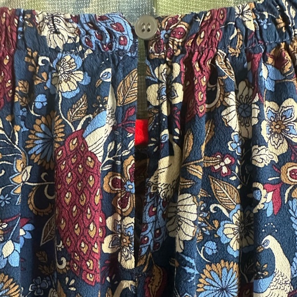 LOFT Peacock Print Flutter Sleeve Top XL - Picture 5 of 6